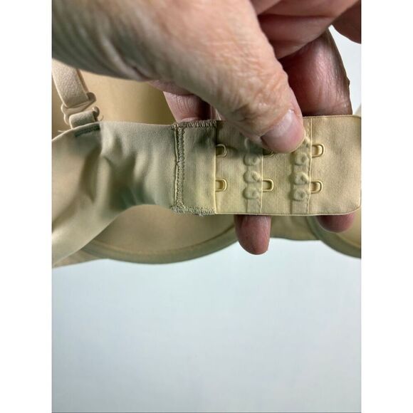 SKIMS NWT T-Shirt Bra in Sand Size 32D - Picture 6 of 8